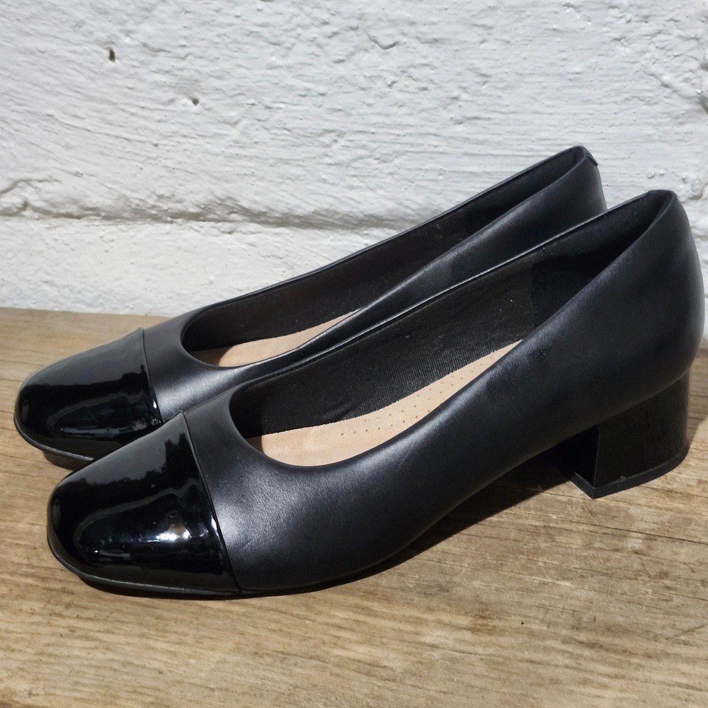 Clarks Collection Black Leather Cap Toe Block Heel Pumps Womens 9 Fall Trending